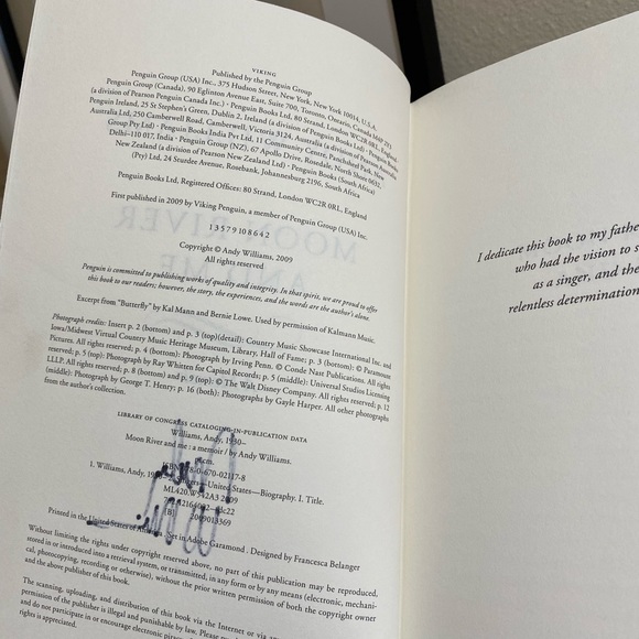 Signed copy of Andy Williams’ memoir, Moon River and Me. - Picture 3 of 4